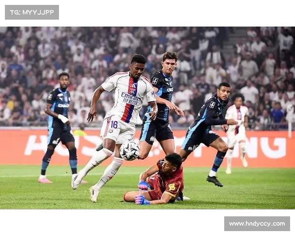 巴黎圣日耳曼与马赛比赛策略分析方法及战术对比解析